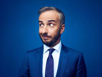 An diesem Freitag, 6. November, startet im ZDF die neue Show von Jan Böhmermann.Foto: Jens Koch/ZDF/dpa