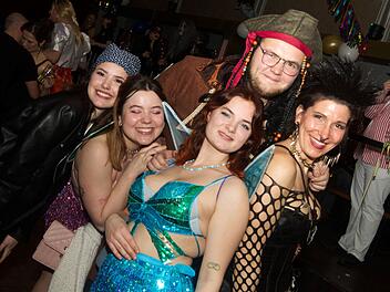 Fasching in Franken: Die besten Bilder der Faschingspartys 2023 in Nürnberg, Schweinfurt und Co.