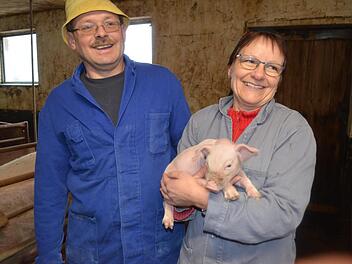 Rolf und Evelyn Schramm: "Wir sind gern Bauern, aber man macht uns das Leben auch schwer."Gabi Bertram