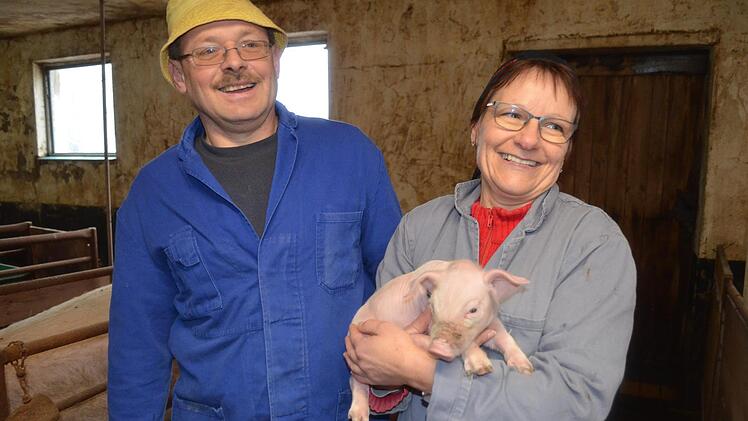 Rolf und Evelyn Schramm: "Wir sind gern Bauern, aber man macht uns das Leben auch schwer."Gabi Bertram