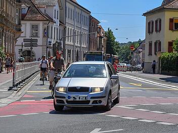 Bamberg: Verkehrsbehinderungen am Markusplatz m&ouml;glich - Markierungsarbeiten stehen an