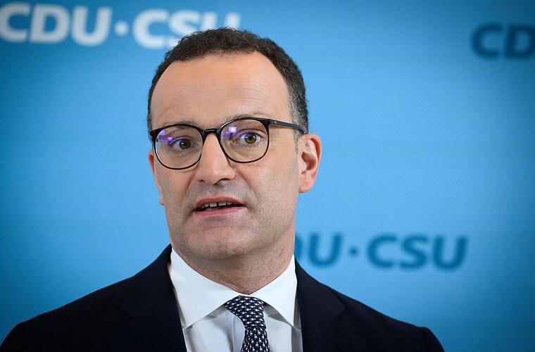 Kritik an Spahn wegen Leihmutterschaft im Ausland