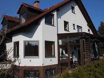 In dieses Haus soll eine Wohngruppe mit bis zu acht unbegleiteten, minderjährigen Flüchtlingen einziehen. Foto: Archiv/Andreas Dorsch