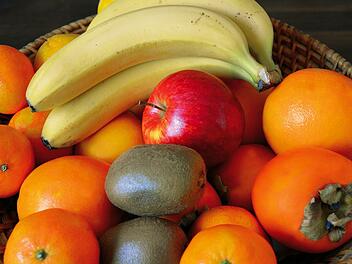 Warum du Bananen nicht im Obstkorb aufbewahren solltest