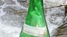 Franz Söllner vom Tauchsportclub fand die Flaschenpost.