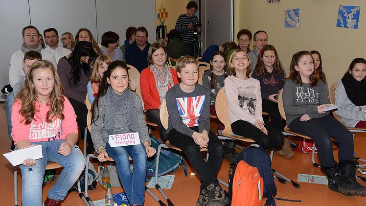 Impressionen vom Vorlesewettbewerb an der Kulmbacher Carl-von-Linde-Realschule  Foto: Dagmar Besand