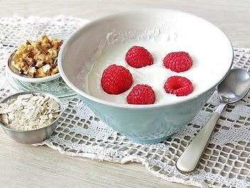 Joghurt unterst&uuml;tzt eine gesunde Darmflora und kann zur Vorbeugung von Darmkrebs beitragen.