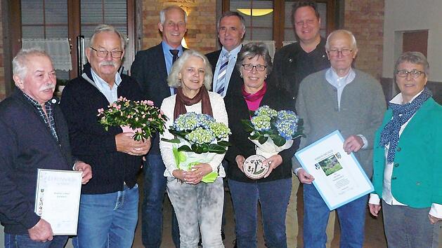 Unser Bild zeigt (von links) Manfred Schmidt, Werner Habel, Stadtrat Michael Pfitzner, F. Sandler, Kreisvorsitzender G&uuml;nter Reif, Karin Geyer, Ingo Lehmann, Otto M&uuml;ller und Vorsitzende Ingrid Sesselmann. Foto: privat