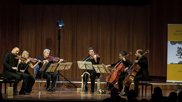 Tolles Coburg-Gastspiel: das Sestetto Stradivari begeisterte im Kongresshaus Rosengarten.Foto: Jochen Berger