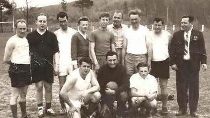 Die erste Fußballmannschaft des FC Schlaifhausen Foto: privat