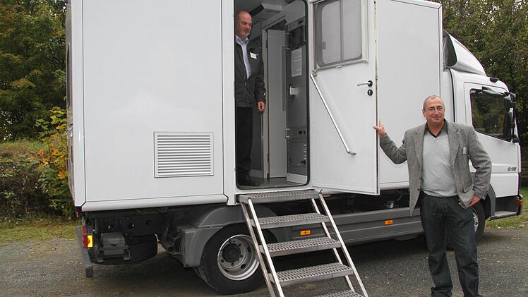 Mit einem Feinstaubmesswagen kann die Feinstaubbelastung in der Luft gemessen werden.