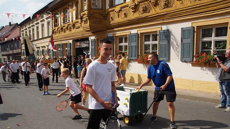 Die Mitglieder des Tennisvereins
