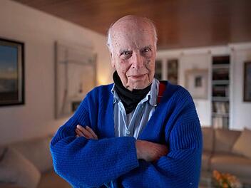 Helmut zieht St&auml;rke aus seinen Erfahrungen als Psychoanalytiker - und aus seiner Lebensbejahung.