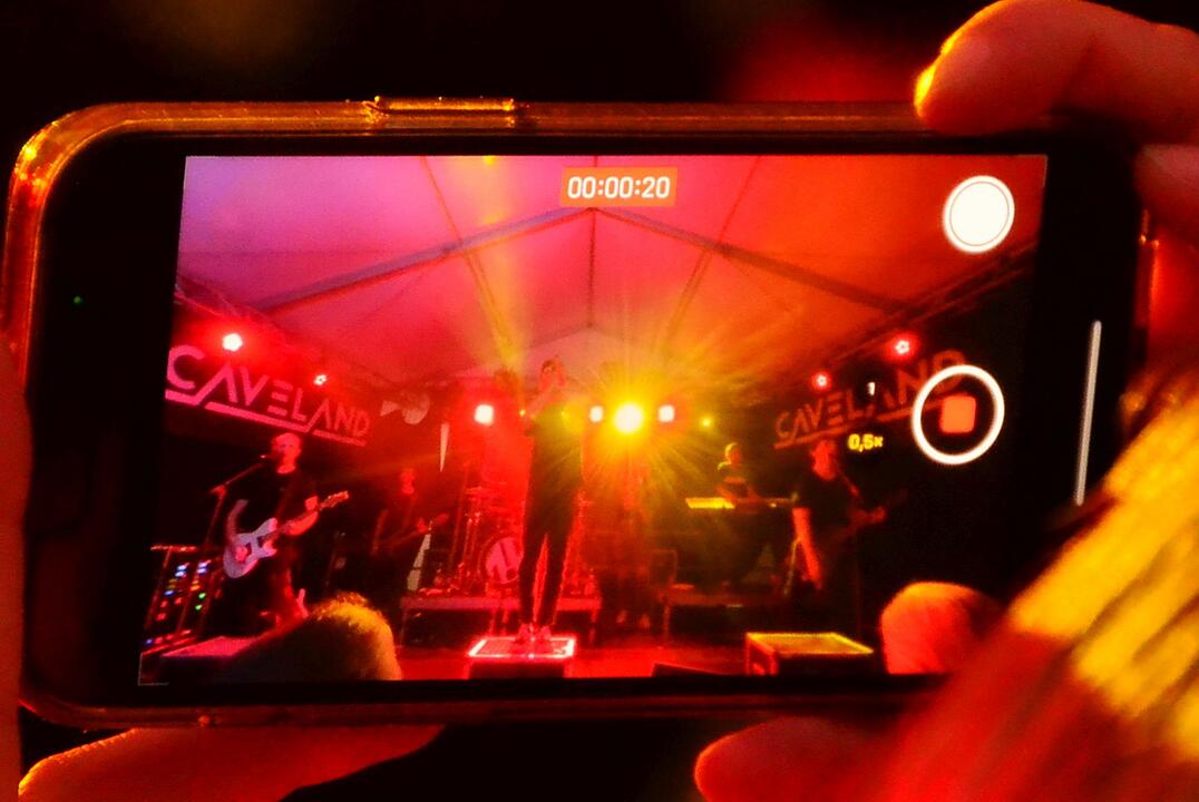 Party mit der Band "CAVELAND"