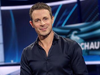 Alexander Bommes bleibt der "Sportschau" als Moderator erhalten, wird aber weniger Sendungen moderieren.