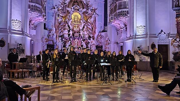 Das Konzert &bdquo;Musik in allen Farben&ldquo; des Musikvereins G&ouml;&szlig;weinstein in der Basilika begeisterte die Zuh&ouml;rer.