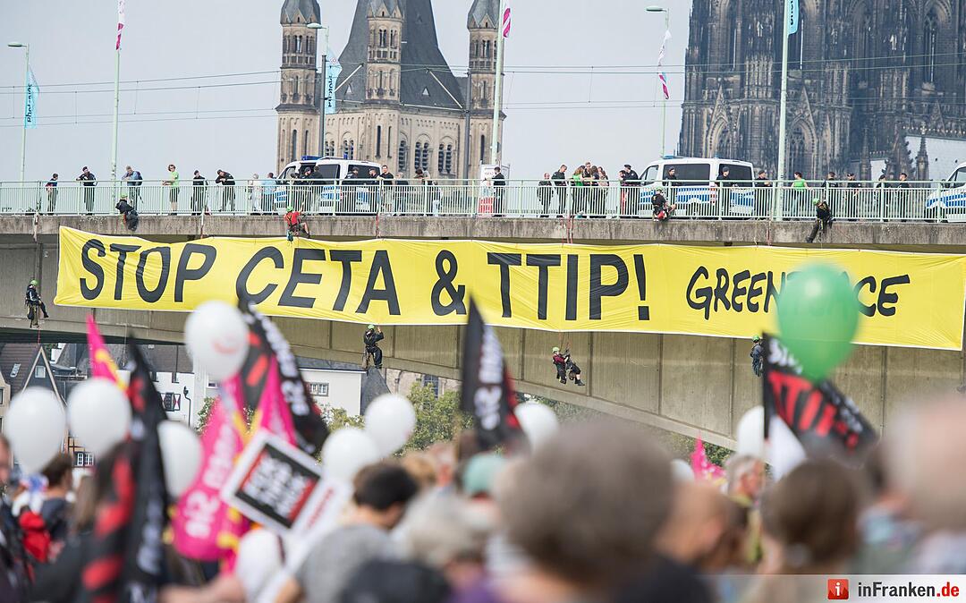 Demonstration gegen die Handelsabkommen