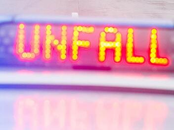 Der M&uuml;ncher fuhr auf der linken Spur - er hielt die MArtin-Luther-Stra&szlig;e f&uuml;r eine Einbahnstra&szlig;e. Symbolfoto: Daniel Bockwoldt/dpa