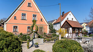Osterbrunnen Roßdorf am Forst