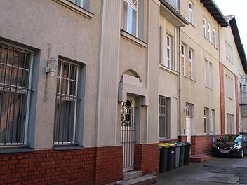 In einem Hintergebäude der Sally-Ehrlich-Straße 2 wird eine Flüchtlingsfamilie aus Syrien vorübergehend ein neues Zuhause finden. Foto: Helke Renner