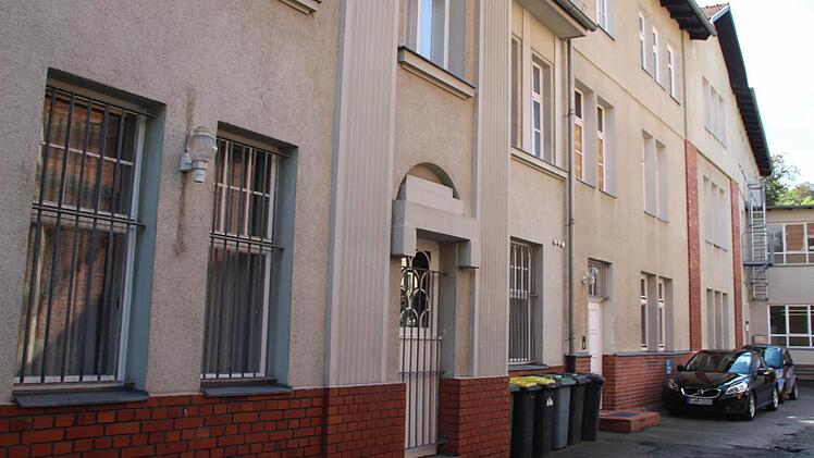 In einem Hintergebäude der Sally-Ehrlich-Straße 2 wird eine Flüchtlingsfamilie aus Syrien vorübergehend ein neues Zuhause finden. Foto: Helke Renner