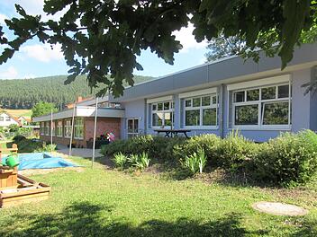 Der evangelisch-lutherische Kindergarten "Pusteblume" Weißenbrunn ist 42 Jahre alt und soll im nächsten Jahr generalsaniert werden.K.- H. Hofmann