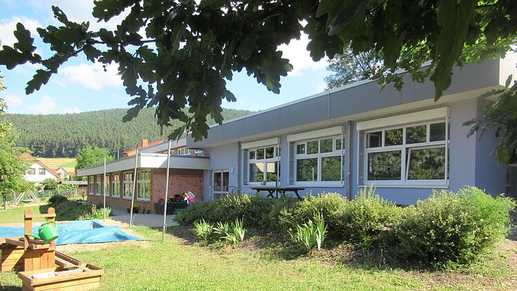 Der evangelisch-lutherische Kindergarten "Pusteblume" Weißenbrunn ist 42 Jahre alt und soll im nächsten Jahr generalsaniert werden.K.- H. Hofmann