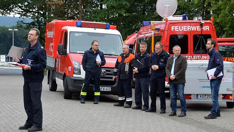 Großübung der Feuerwehr Notfallkontingente Foto: Peter Rauch