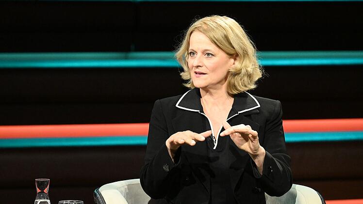 Journalistin Kristina Dunz erkl&auml;rte, dass der Angriff auf den Iran ein klarer V&ouml;lkerrechtsbruch durch Israel und die USA sei.