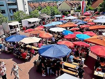 Zum 2. Lichtenfelser Bratwurstfest der Feuerwehr Lichtenfels werden sich am 19. Juni wieder zahlreiche Besucher auf dem Gelände in der Konrad-Adenauer-Straße 6 einfinden.