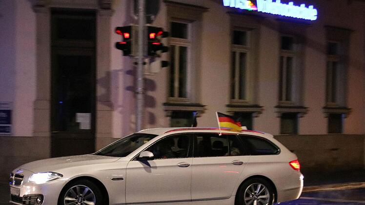 Impressionen vom Autokorso in der Coburger InnenstadtFoto: Jochen Berger