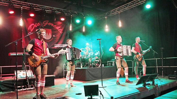 Die "Gerchli" feierten mit ganz Baiersdorf bei einem Oktoberfest ihren fünften "Geburtstag". Foto: S. Brunner