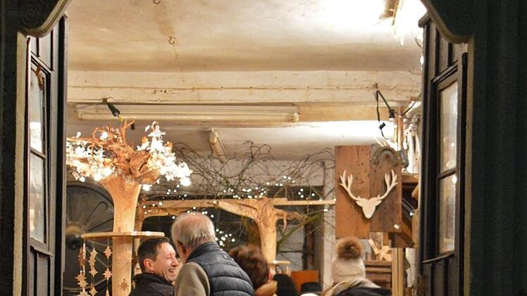 Weihnachtsmarkt in Maria Bildhausen. Hanns Friedrich
