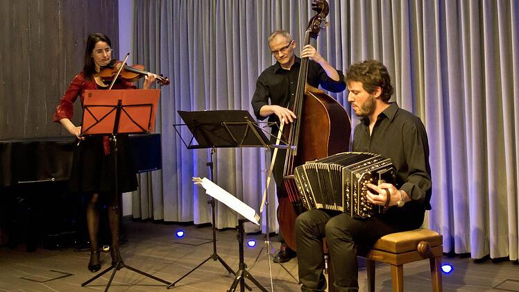 Susanne Hofmann, Dietmar Engels und Matias Gonzales konzertierten in Coburg. Foto: Jochen Berger