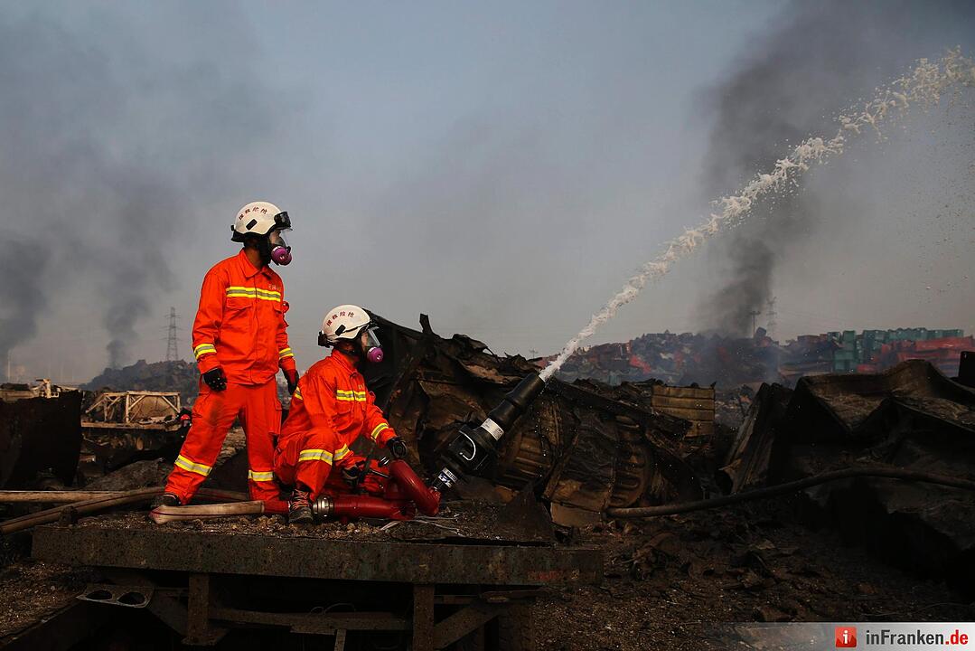 Huge explosion rocks Chinese port city of Tianjin