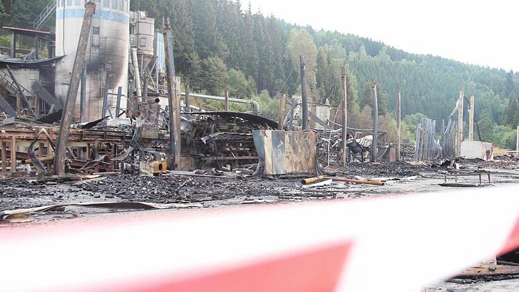 Das Brandobjekt wurde für die polizeilichen Ermittlungen abgesperrt.