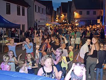Beim Moonlight-Festival in Hollfeld geht es hoch her. Foto: gel