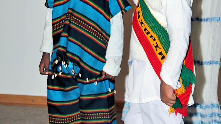 Bewohner der Gemeinschaftsunterkunft stellten sich in der Alten Aula vor.  Foto: Dieter Britz