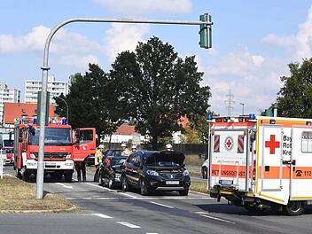 Bei einem Unfall, der sich am Donnerstagmittag auf dem Berliner Ring ereignet hat, wurde eine Person leicht verletzt.  Foto: Ronald Rinklef
