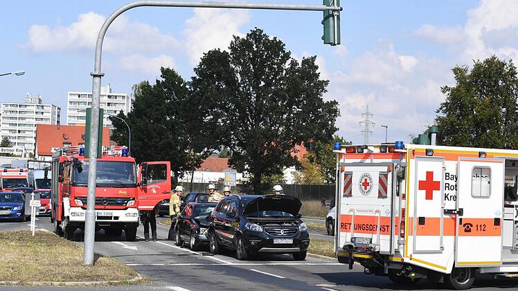 Bei einem Unfall, der sich am Donnerstagmittag auf dem Berliner Ring ereignet hat, wurde eine Person leicht verletzt.  Foto: Ronald Rinklef