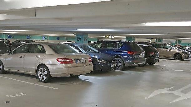 Freie Pl&auml;tze in den Coburger Parkh&auml;usern zu finden ist derzeit kein Problem - wegen Corona. Da sollten die Parkgeb&uuml;hren stabil bleiben, finden die FDP-Stadtr&auml;te.