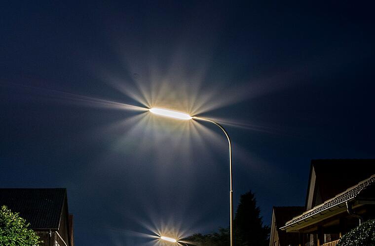 Kitzingen: Stadt stellt Straßenbeleuchtung auf LED um - welche Vorteile das bringt