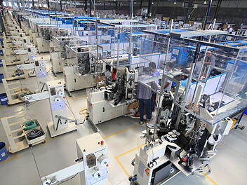 Leoni-Maschinenpark in Jining