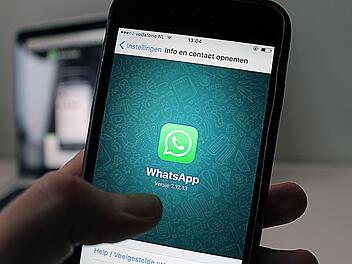 Auch bei WhatsApp ist die Autokorrektur aktiv.