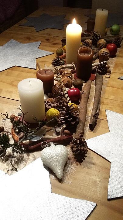 Lesergalerie: Adventskränze