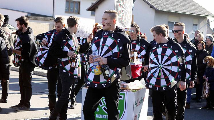Impressionen vom Faschingsumzug in Neukenroth. Foto: Michael Wunder