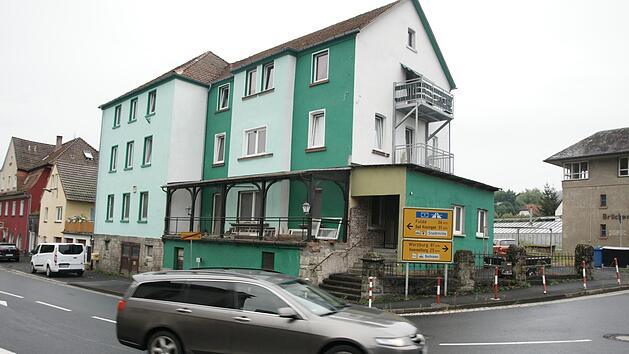 Wenn es nach dem Stadtrat geht, darf die Spielothek im Haus L&ouml;we in das alte Gasthaus "Gr&uuml;ner Baum" umziehen. Foto: Steffen Standke