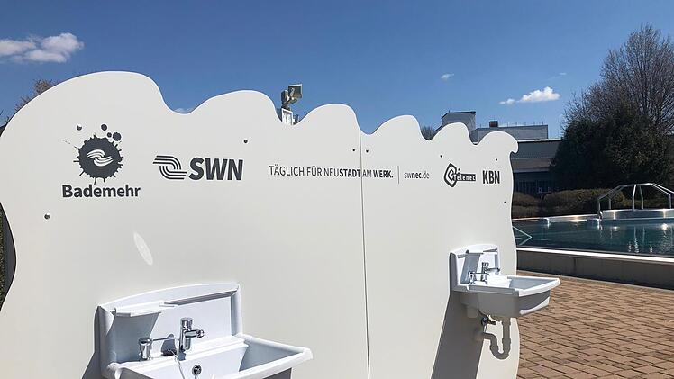 Neu im Märchenbad: mobile Waschbeckenstationen