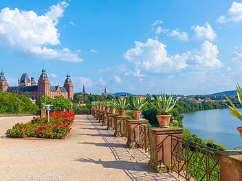 Blick auf Schloss Johannisburg in Aschaffenburg am Main