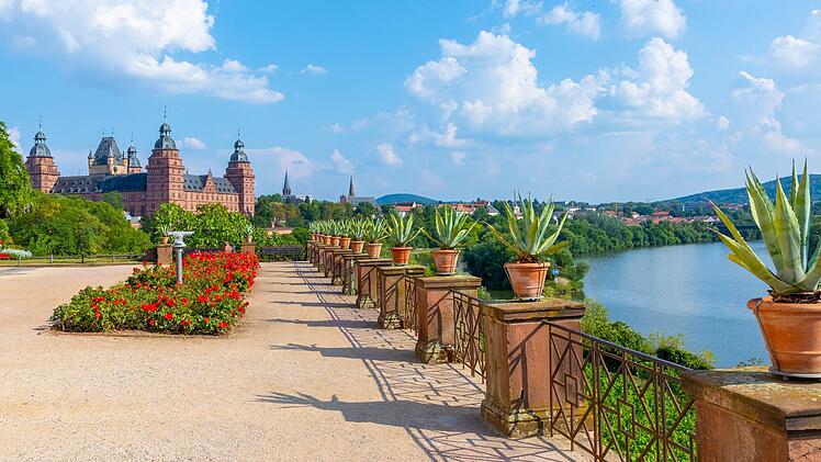 Blick auf Schloss Johannisburg in Aschaffenburg am Main